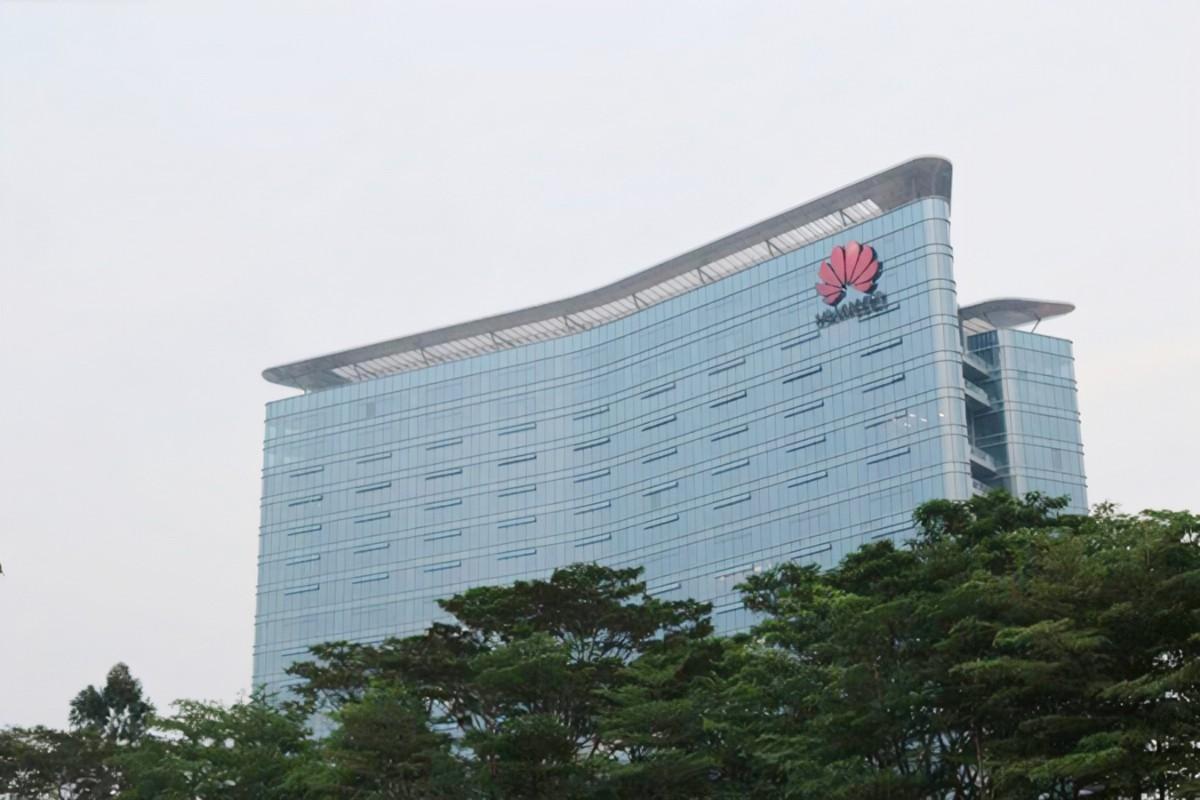 当华为上海研发基地的消息一经披露,就有不少网友感到疑惑,作为华为