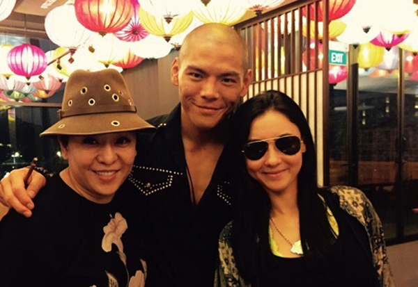 这部片子实际上是中国星为捧向佐而量身打造,李连杰,古天乐等一线明星