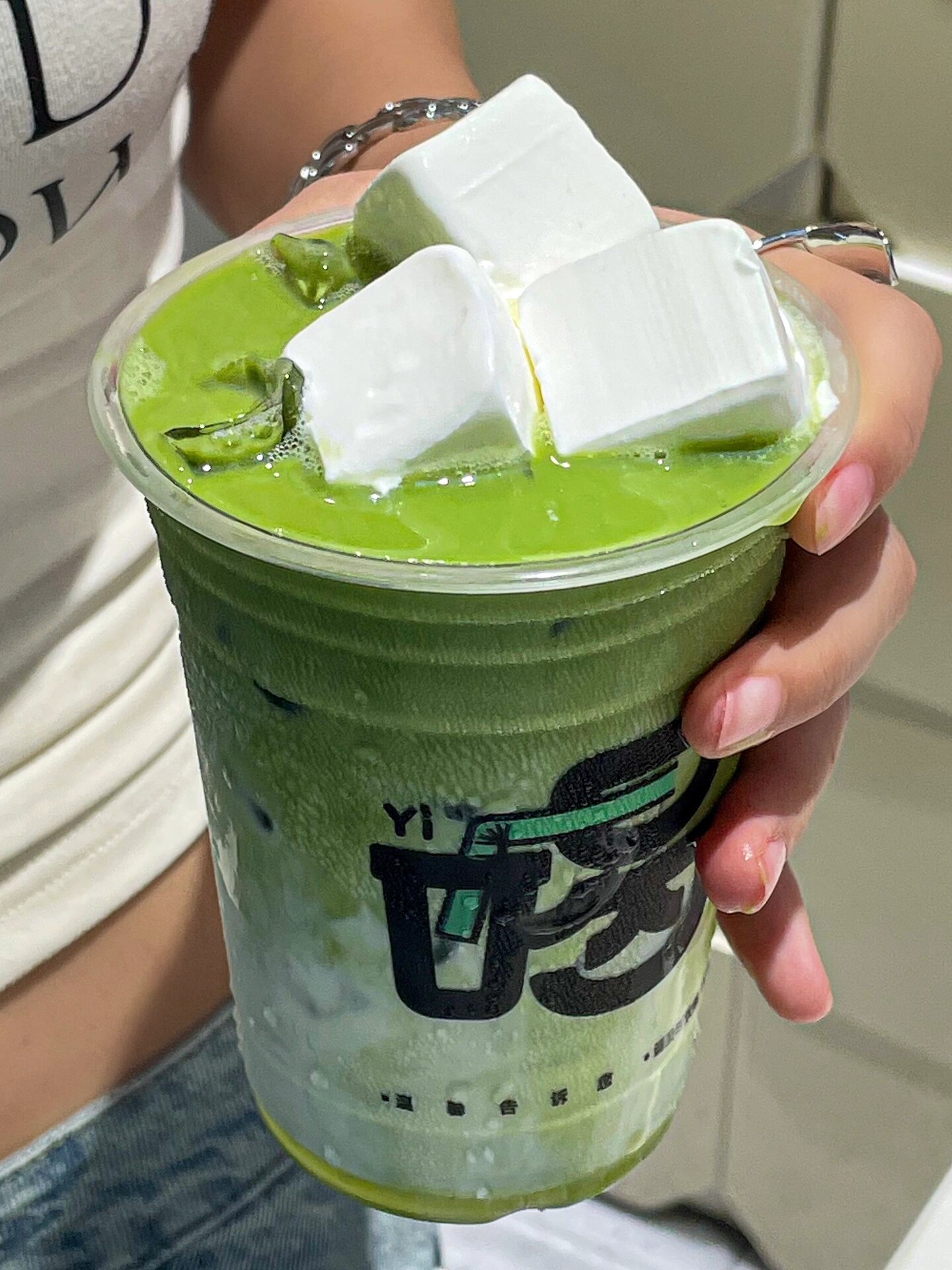 建议大家都去尝试一下益禾堂和豆企的联名奶茶