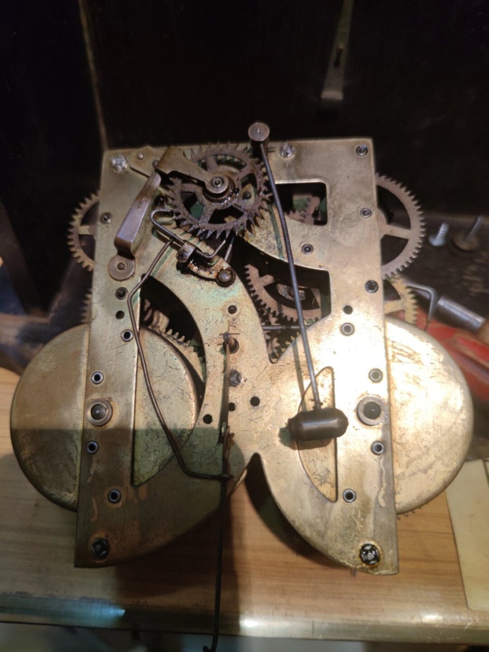 民国老座钟  🎨感受机械之美  当你凝视这款座钟,你会发现它的机械