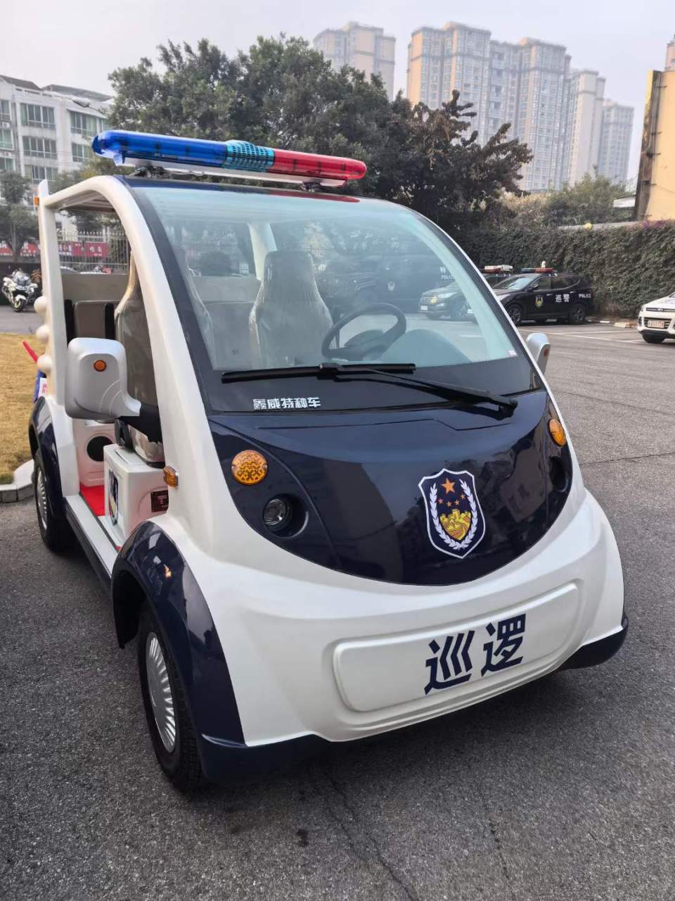 电动巡逻车,开启警务新篇章!  最近,品堰电动巡逻车正式发往云南啦!