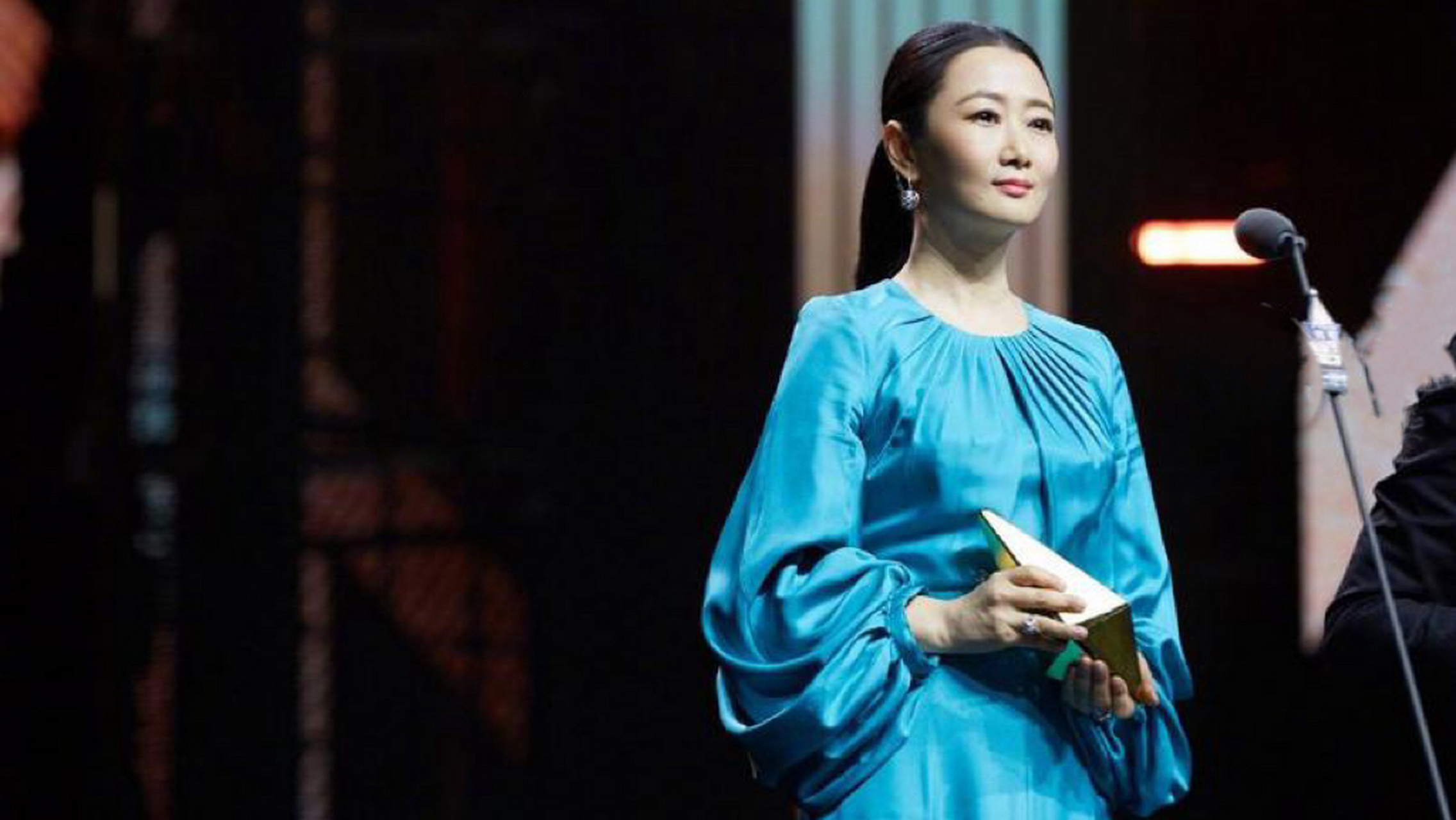 贾樟柯承认会和赵涛结婚,两人最终结婚.