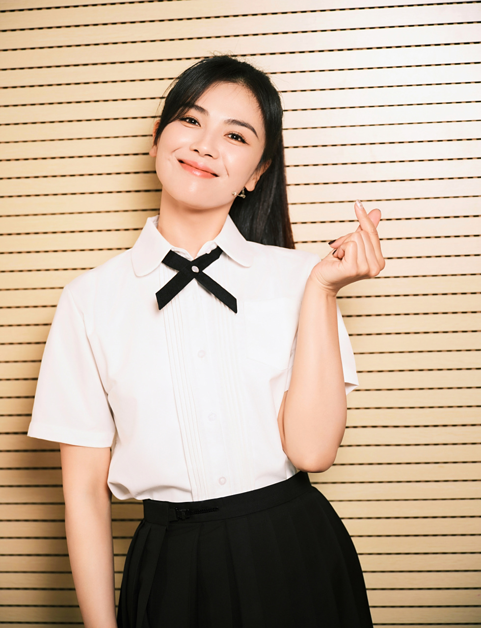 刘涛素颜便装生活照,简单穿衣,素颜依然美丽.