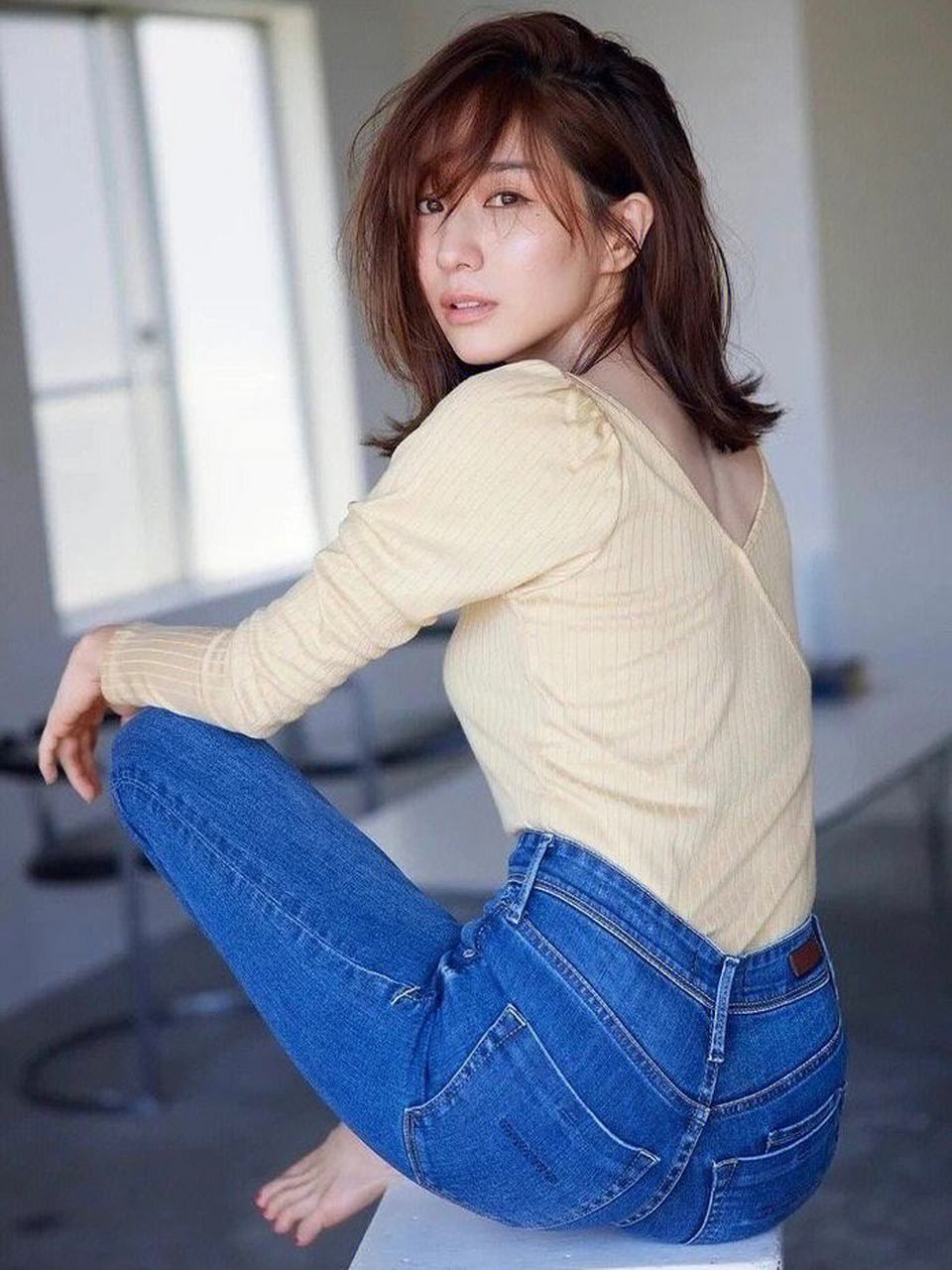 日本女演员,主持人田中美奈实,1986年11月出生于美国纽约,成长于日本