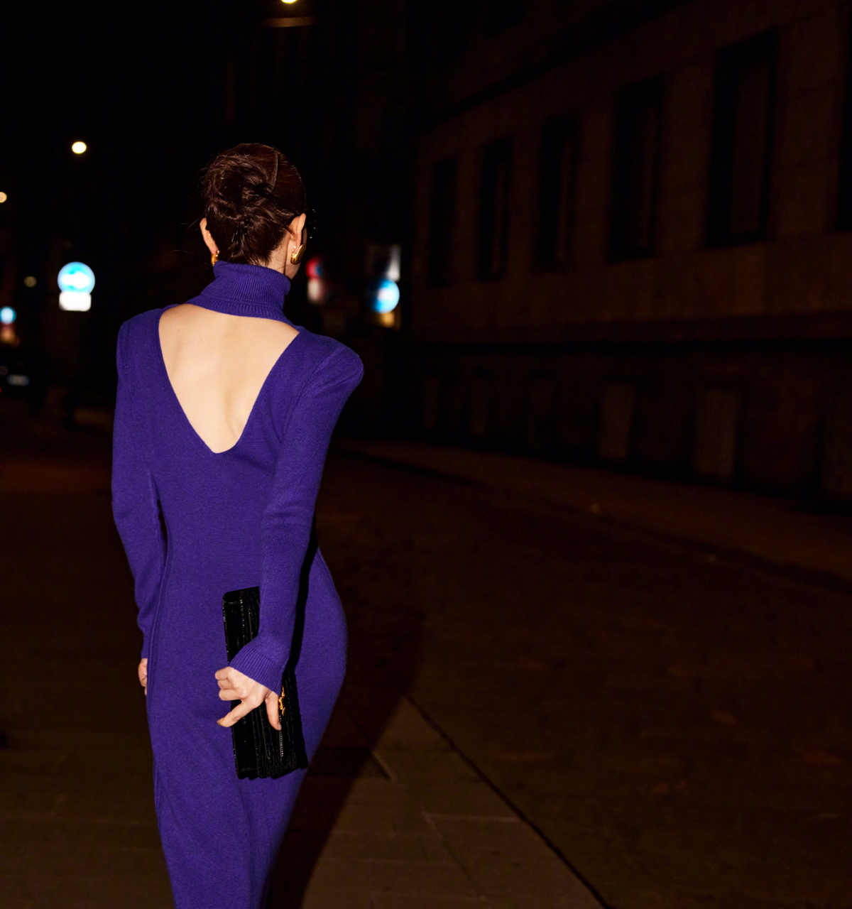 戚薇怎么过个年还瘦了,这比一胎产后都苗条吧,侧面薄薄一片.