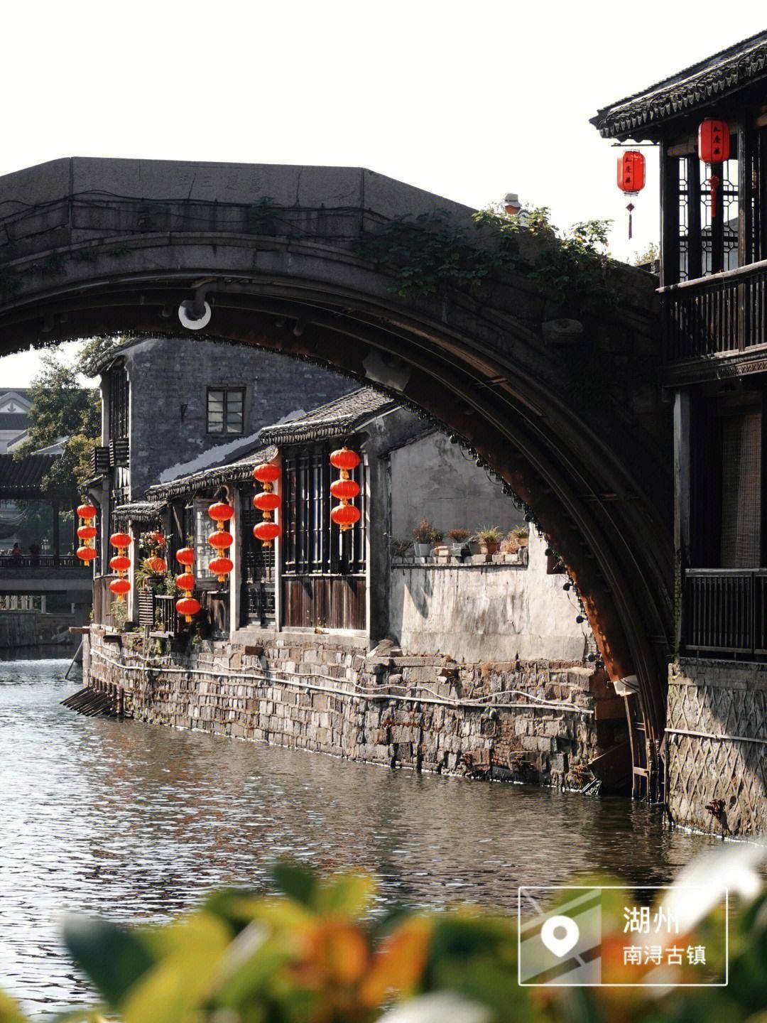从地图上看,杭州可以看做是江南旅游景点的中心,去苏州,乌镇,千岛湖都