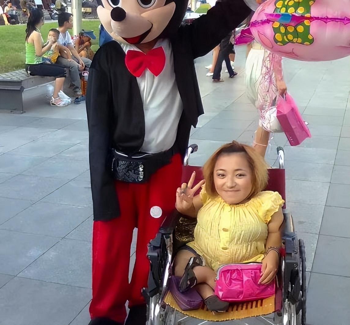 纪实河南90后女孩天生残疾嫁1米8丈夫后遭抛弃如今身价上亿