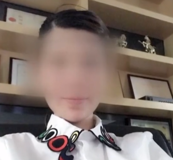 不过他始终忘不了,那位帮了自己不求回报的小琴.