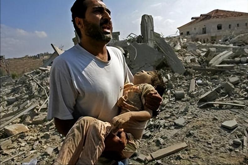 七年伊拉克战争,耗资1.3万亿,伤亡5万,美国究竟图什么?