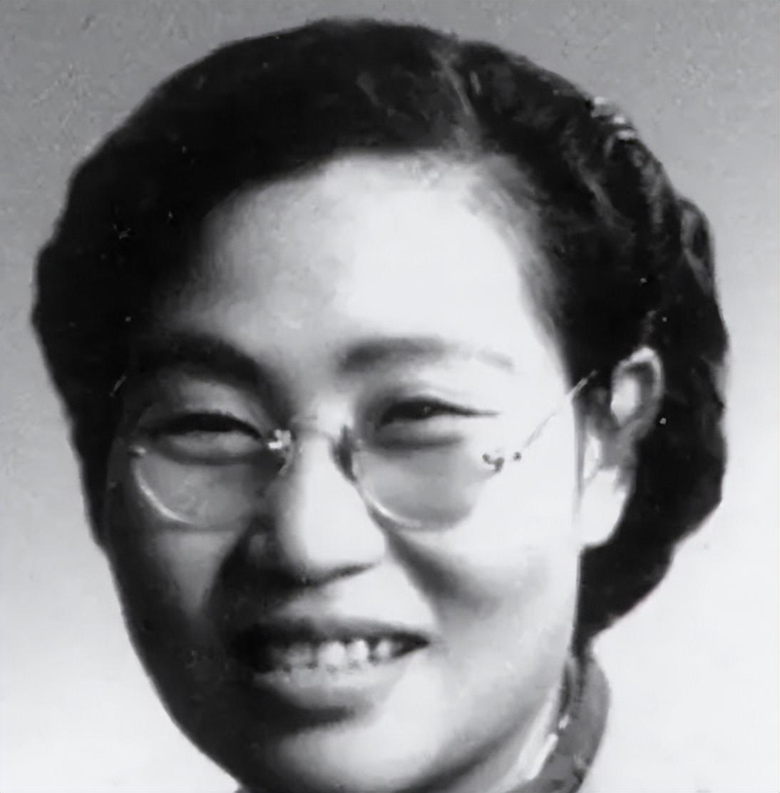 雷明珍和许世友离婚后再婚66年她写信请他帮忙许上将如何应对