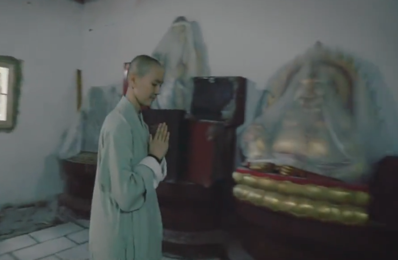 回顾最美尼姑释正孝同因佛祖托梦放弃985大学出家现在咋样了