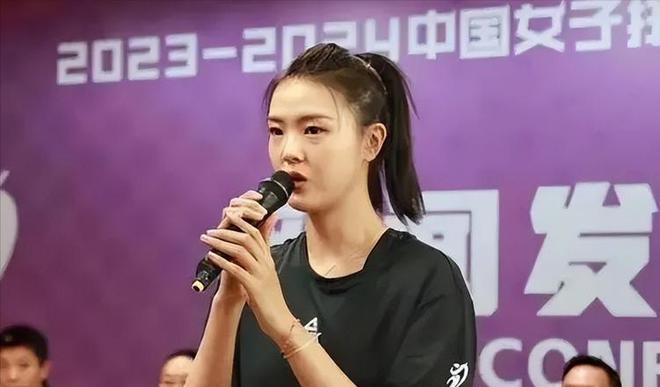 张常宁回归中国女排,机遇与风险并存,康复水平是否达标?