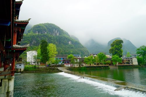 贵州省江口县简介: 江口县,隶属贵州省铜仁市.