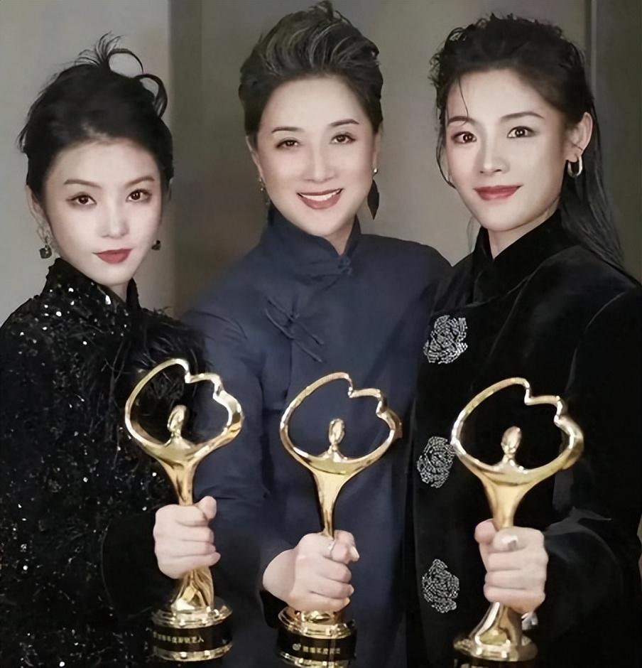 陈丽君,除了这位越剧新生代,何赛飞,茅威涛,李云霄这三位老代戏剧演员