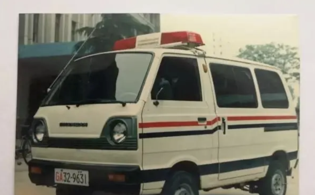 我国警车涂装的变迁历史