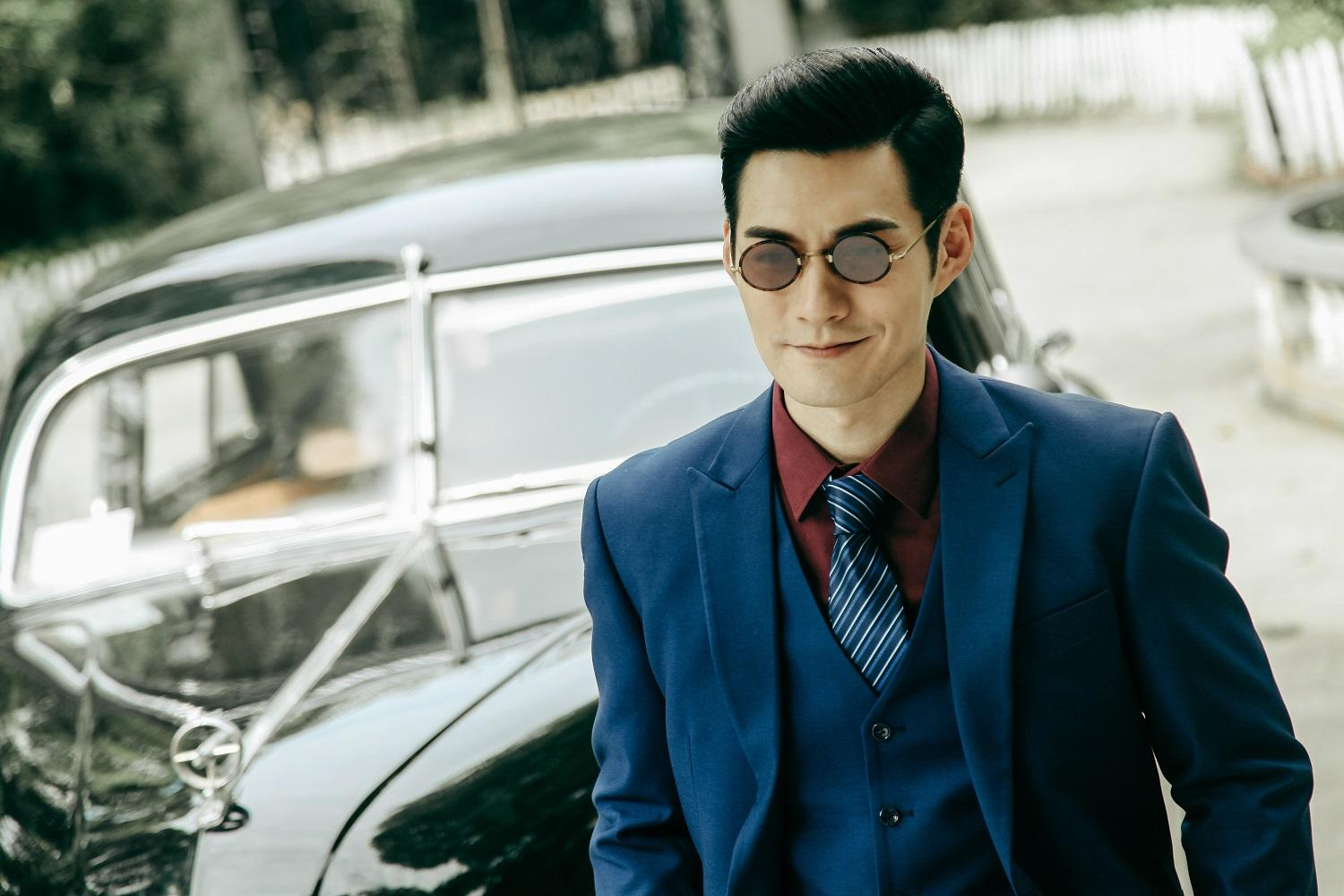 尖嘴猴腮别硬演富豪角色10位男明星站在那就是人间富贵竹