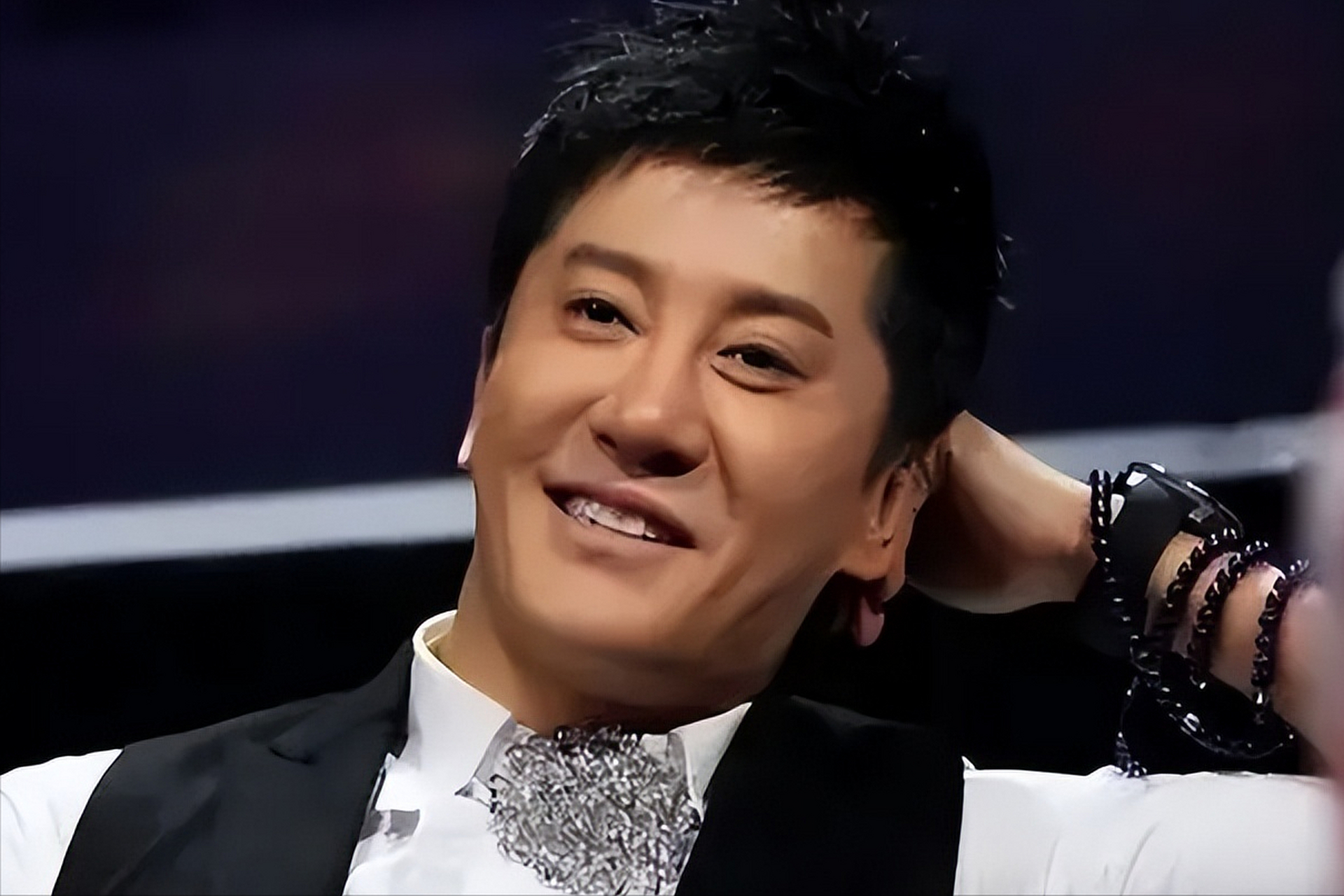 毛宁,春晚红人,却因毒品入狱,风光不再.如今商演艰难,昔日辉煌成回忆.