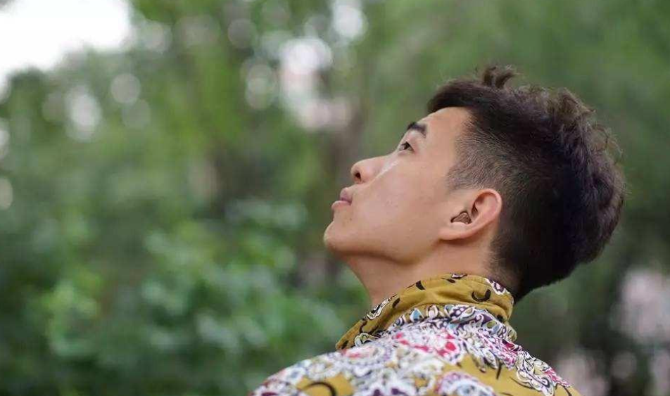 回顾黑龙江妈妈捡聋哑弃婴离婚卖房培养成舞蹈冠军生母却来相认