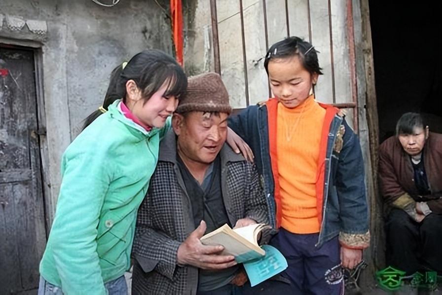 回顾淮南义丐谢海顺20年来乞讨为生收养8个弃婴如今怎样了