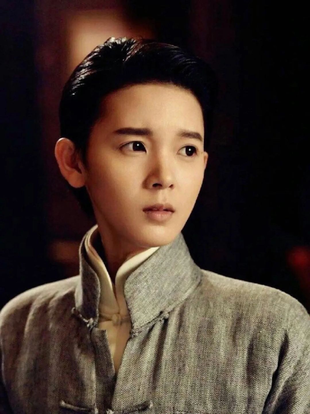 小丁猫秒变男人,岳绮罗化身傻白甜莲藕精