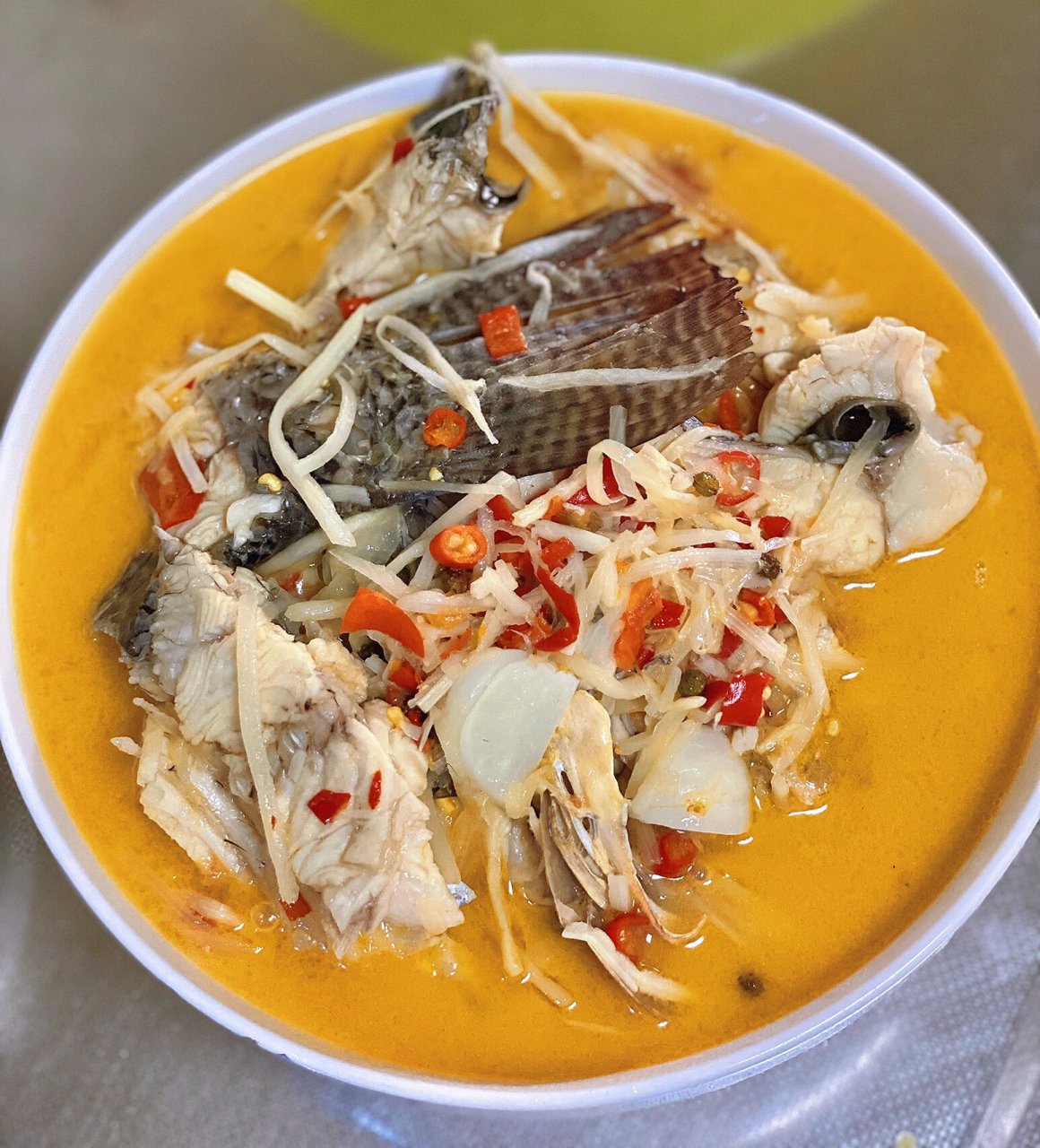 说到酸笋煮鱼,就不得不提到它的故事背景.