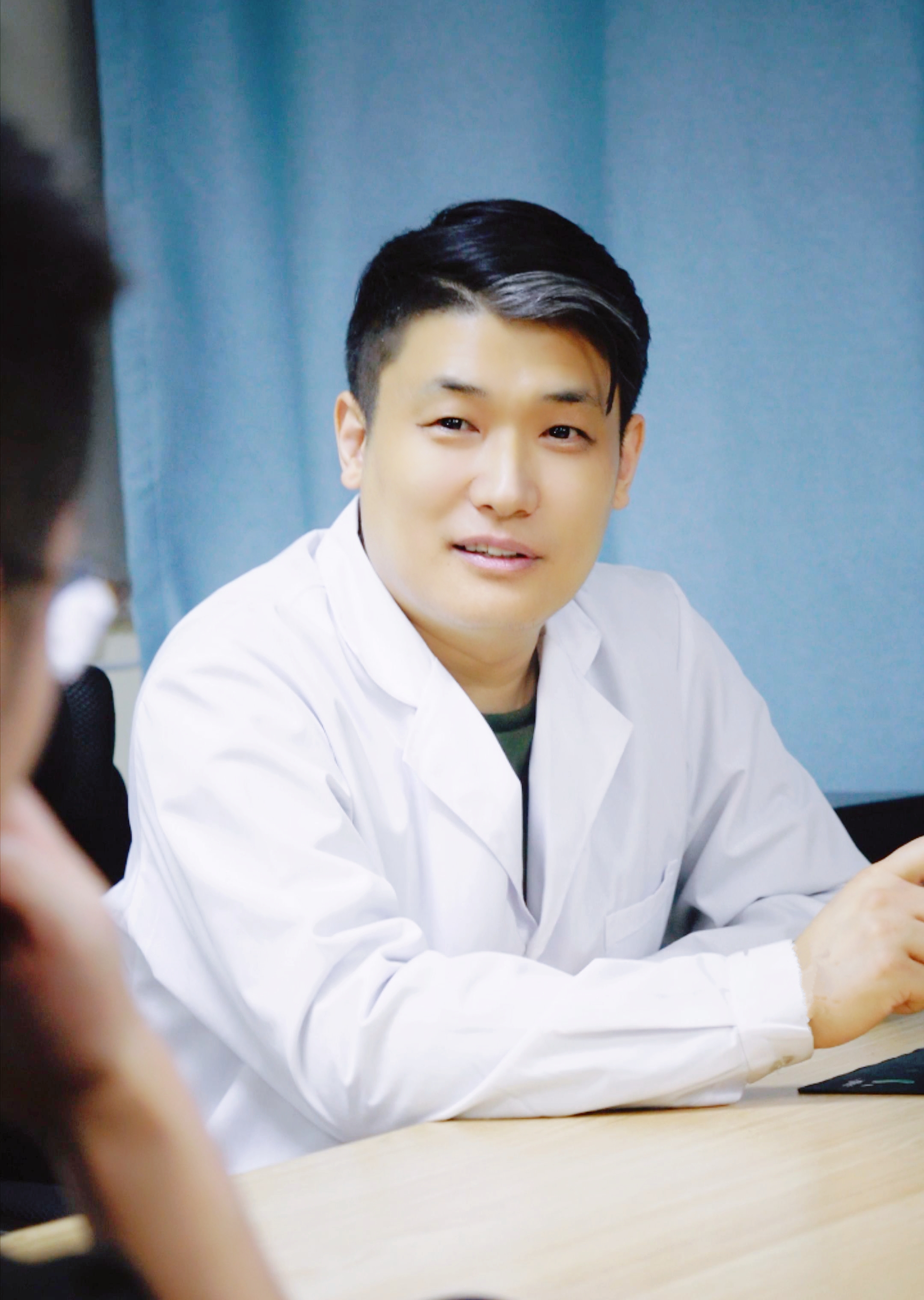 得了男性乳腺发育症,是先减肥还是先手术?