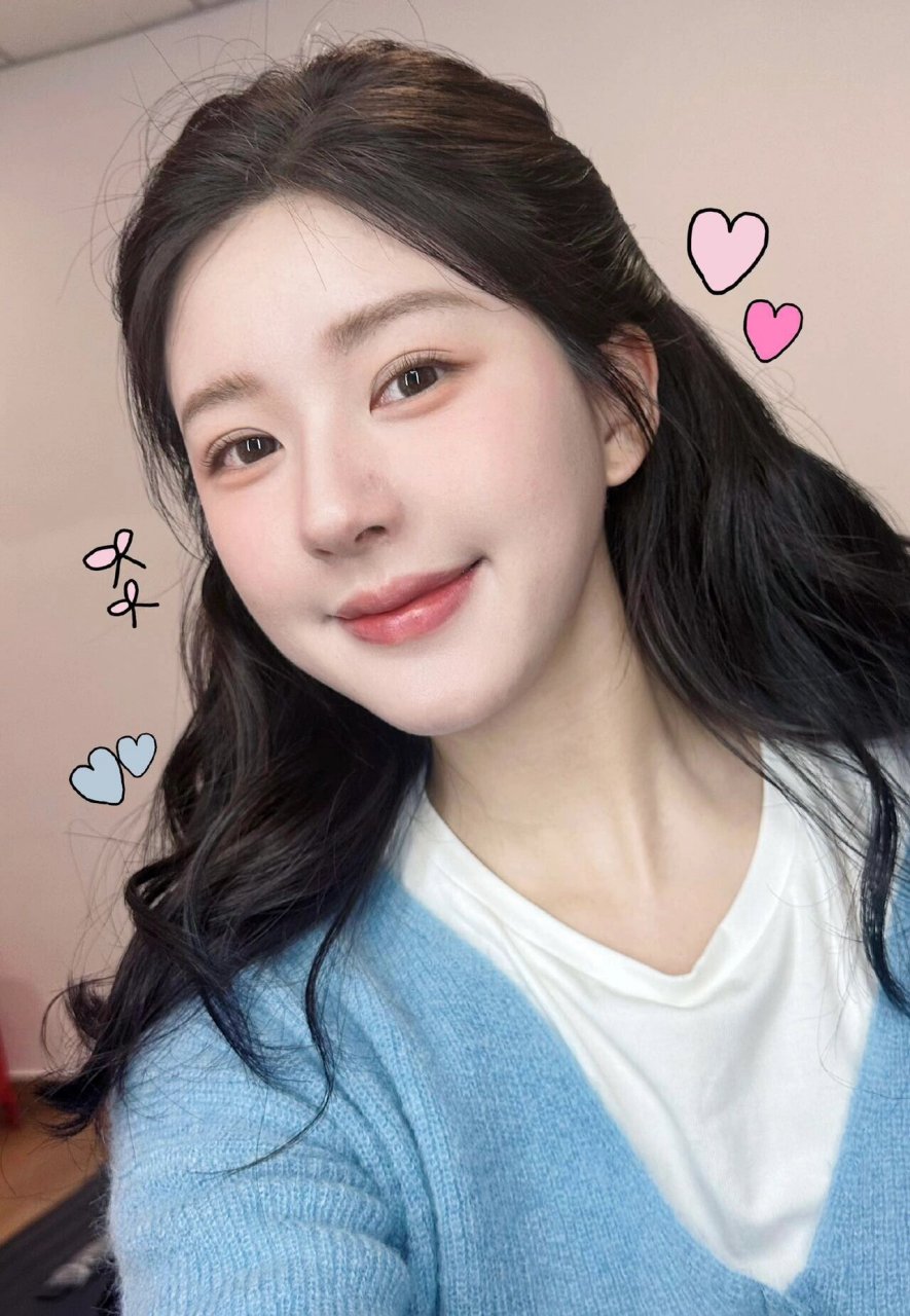 我一直都很喜欢赵露思,她的笑容超级治愈90,而且性格也