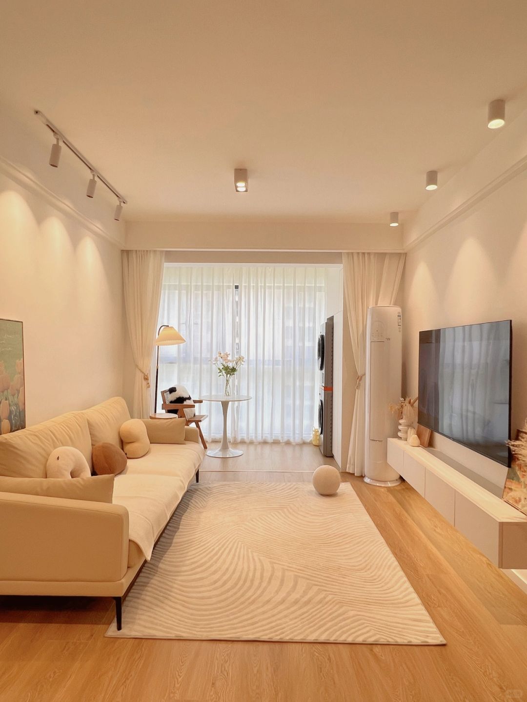 阳台打通后我家瞬间变得宽敞明亮每个角落都充满了生活的气息