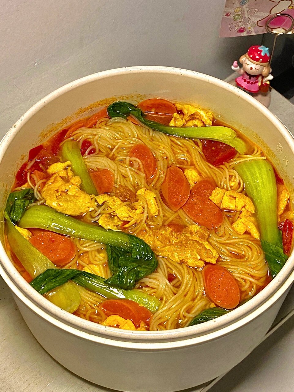 一人食|鸡蛋火腿面  90今天,我给自己做了一碗健康美味的鸡蛋火腿面