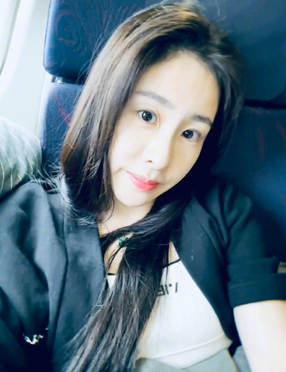 张碧晨的自拍,状态挺好!