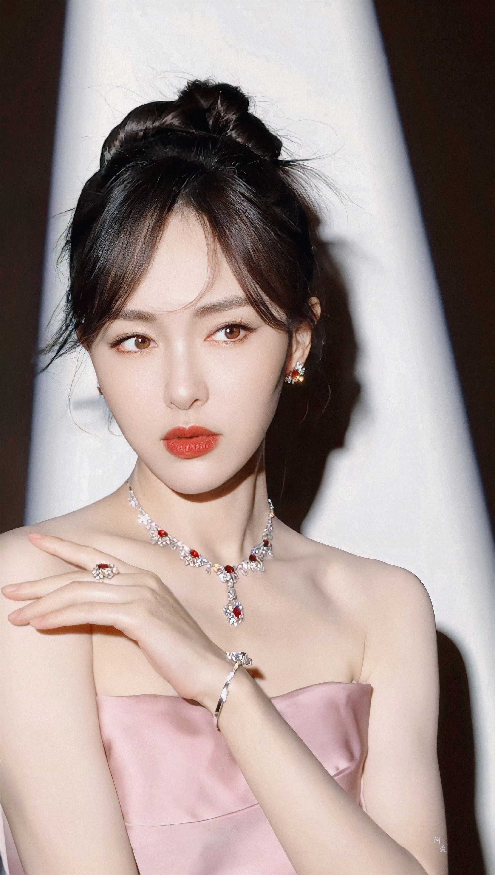 汪小姐-唐嫣打了一场漂亮的翻身仗