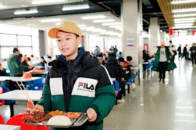 海信学校开展2024年六年级寒假研学活动