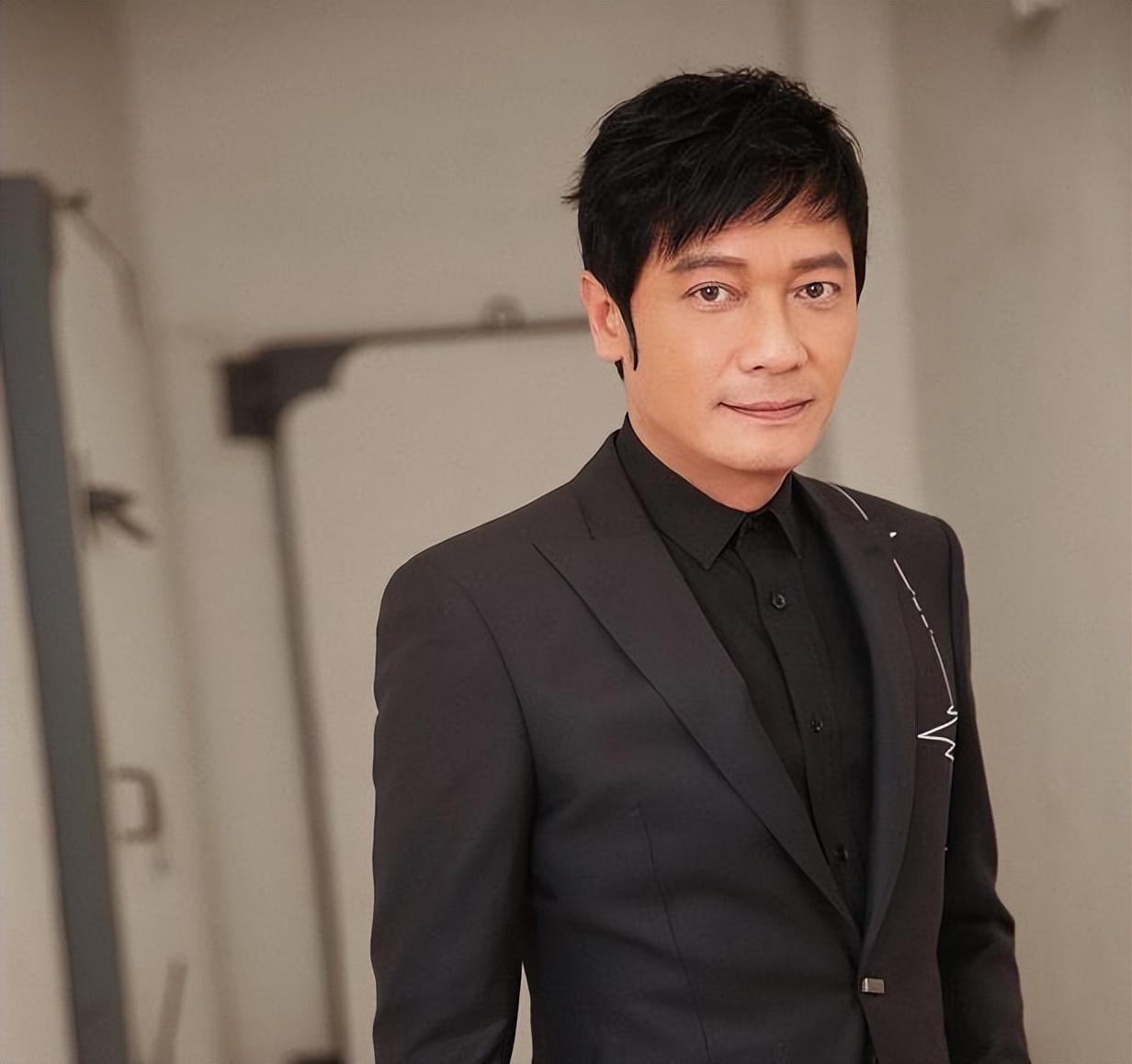 她是巩俐师妹罗嘉良为她抛弃28年发妻不要家产宁愿净身出户