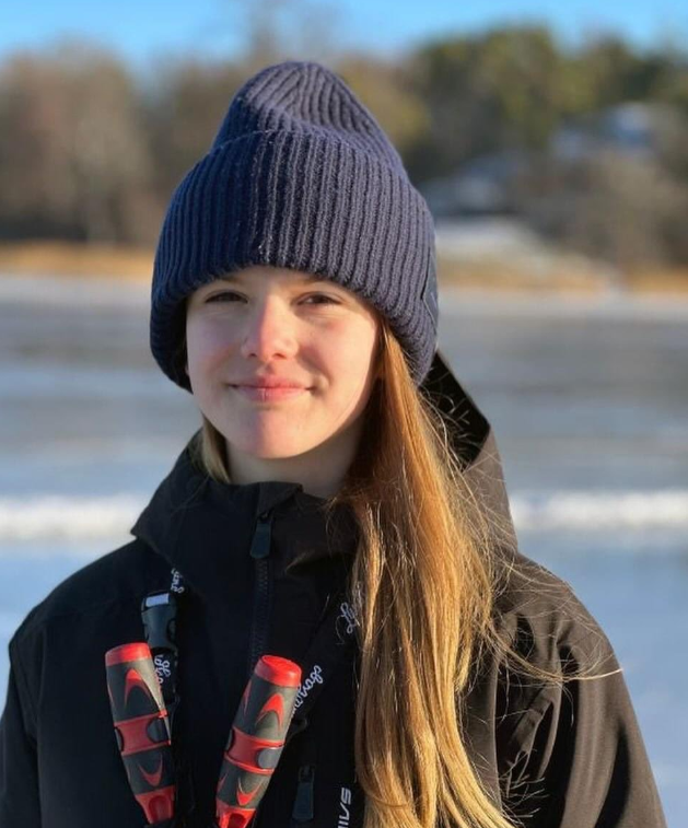 瑞典王室为埃斯特拉公主庆生!12岁小寿星和弟弟滑雪,个头又长高