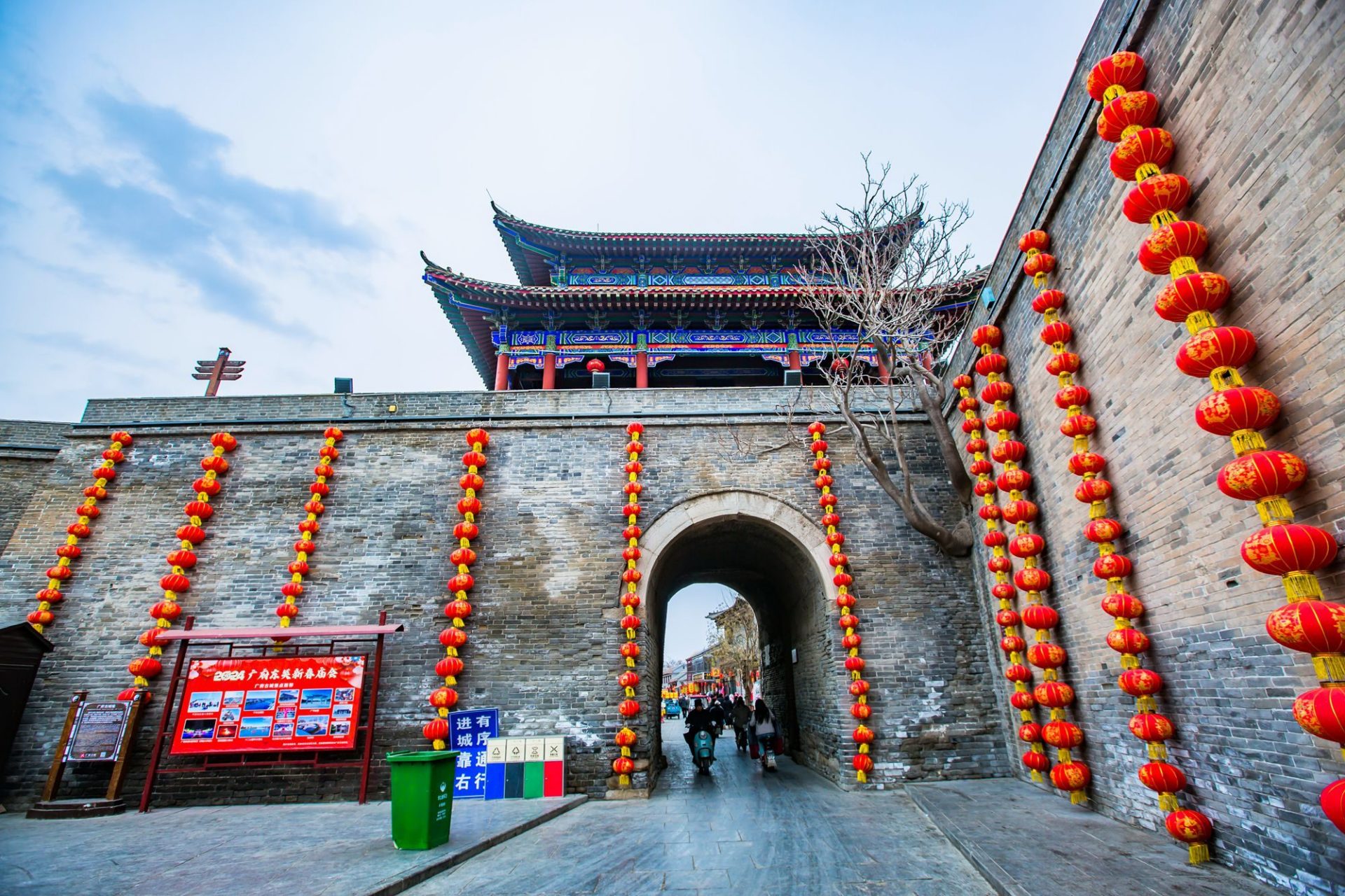 走进广府古城,这里是太极的发源地,千年历史街巷等你来漫步,感受春秋