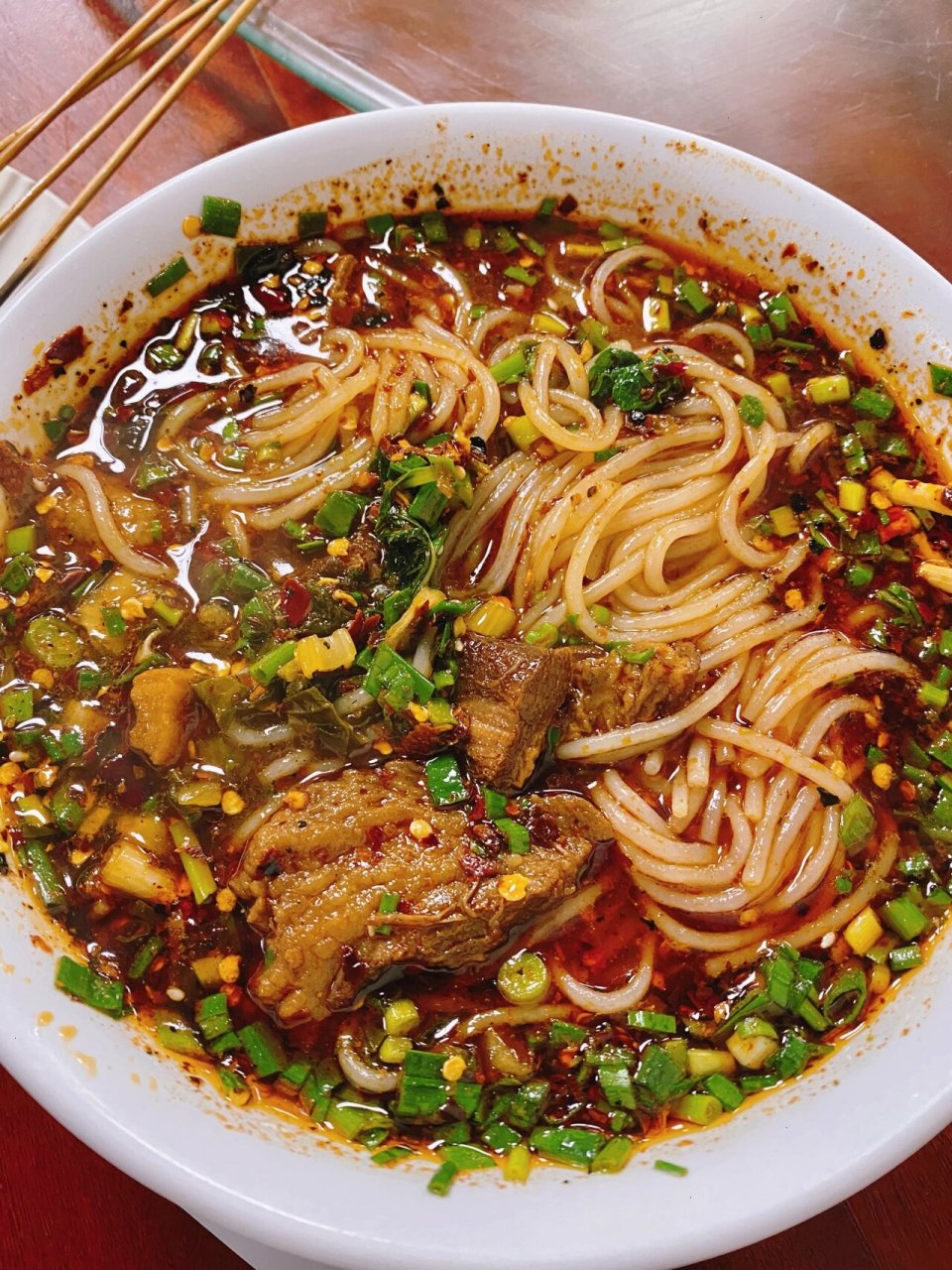 95一碗红烧牛肉米线,结束美好的一天!