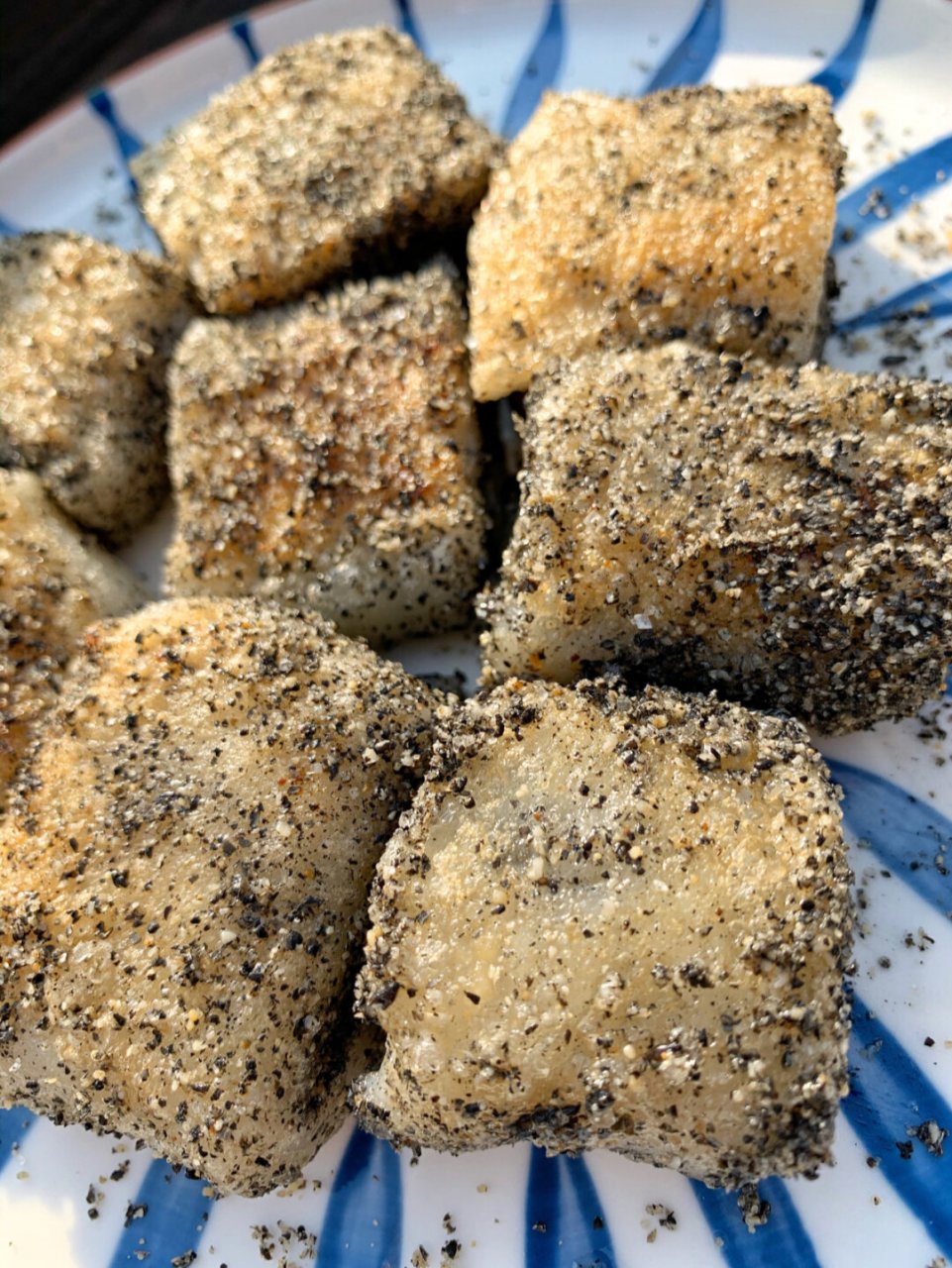 无需烤箱一次成功零失败的芝麻糯米卷 冬季美食芝麻糯米卷吃起来,糯