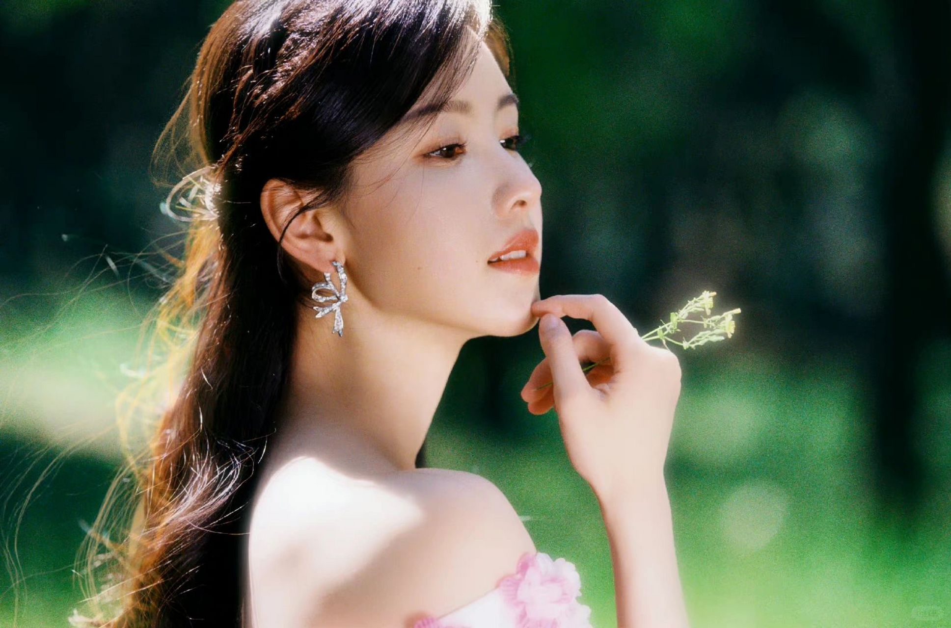 揭秘陈都灵工作室的美学秘密,新出炉行程图美照揭示穿搭艺术   诸位