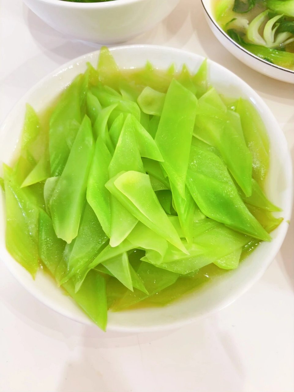 好好吃饭 | 品味清新蔬菜,拥抱健康生活   03今日饮食: 清炒莴笋
