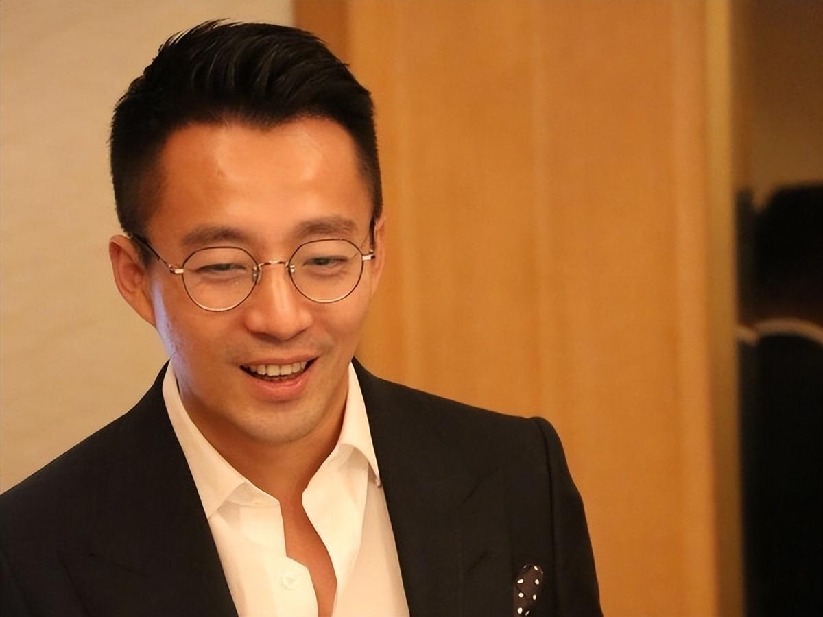 汪小菲宣布与女友mandy结婚,前妻大s送上真挚祝福