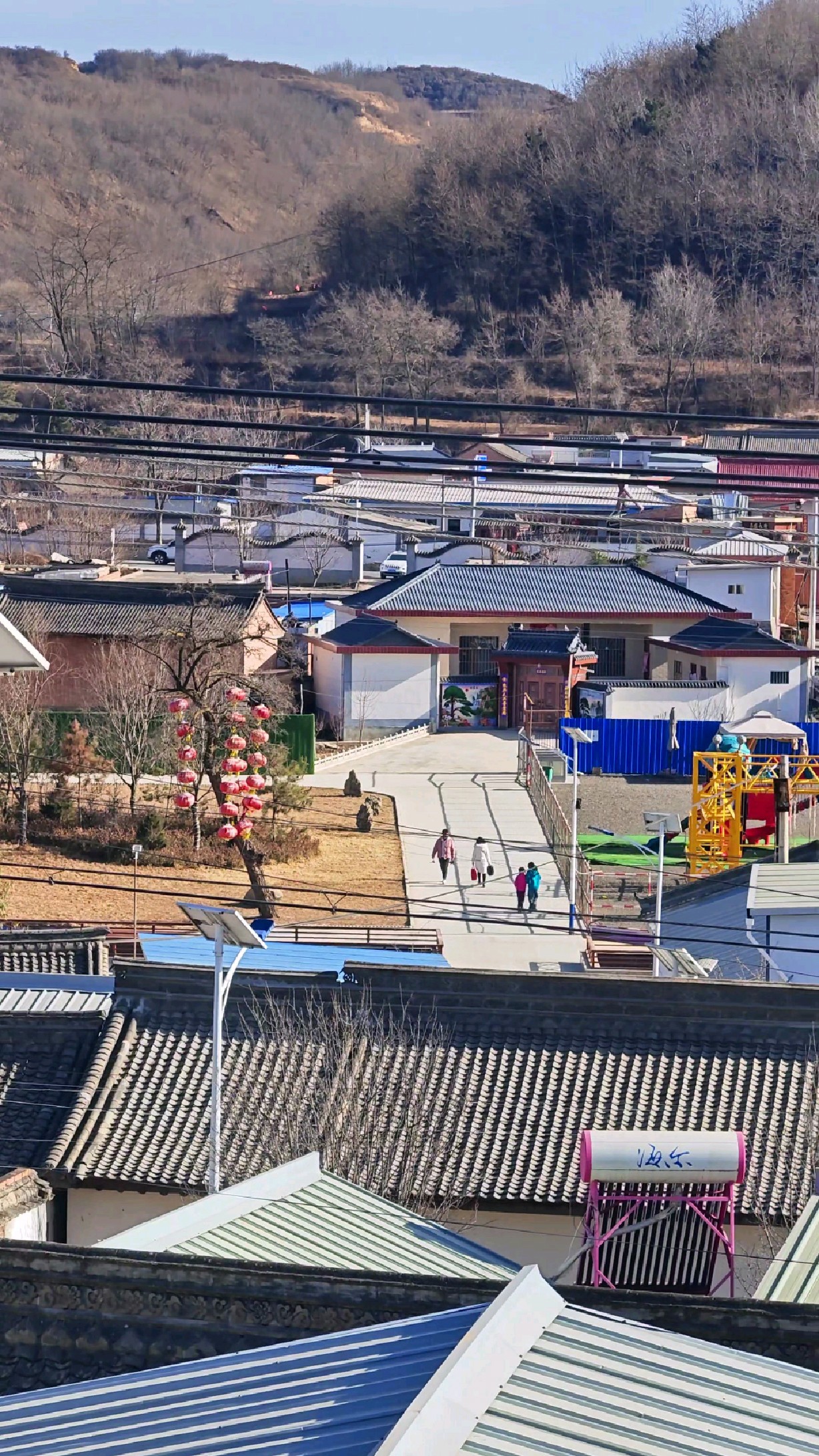 实拍的甘肃农村,家家户户都是红砖房,自建小别墅随处可见