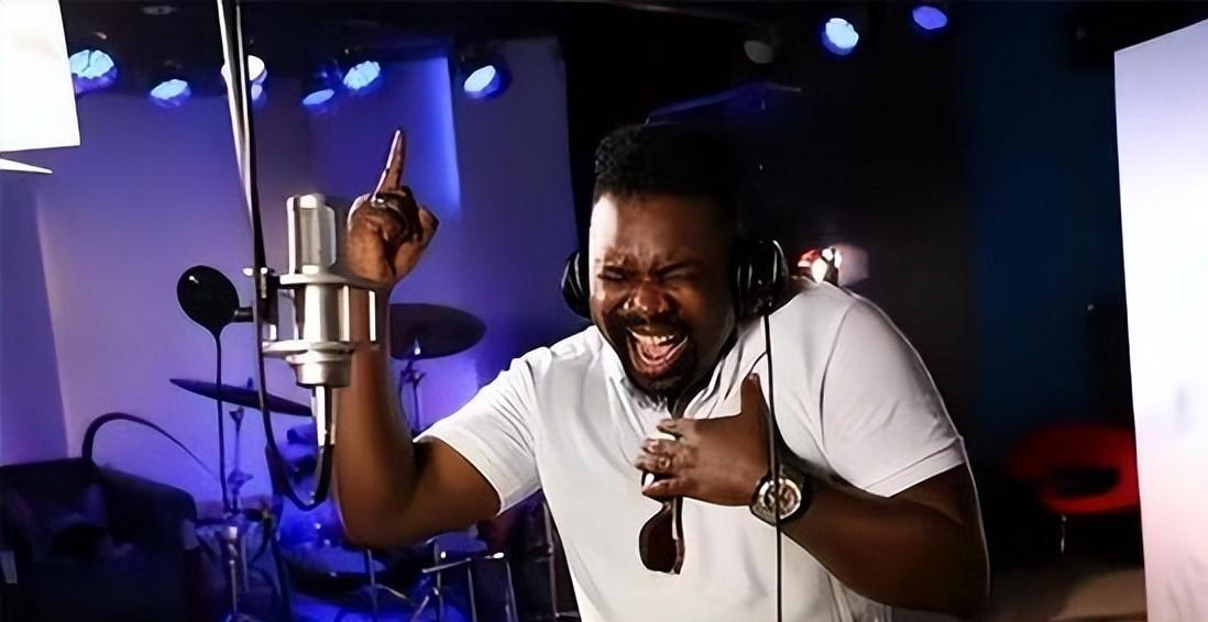 回顾非洲歌手郝歌,来中国时许下愿望:"入籍中国,名扬天下"