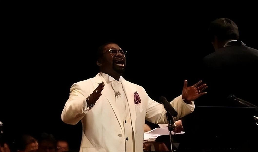 回顾非洲歌手郝歌,来中国时许下愿望:"入籍中国,名扬天下"