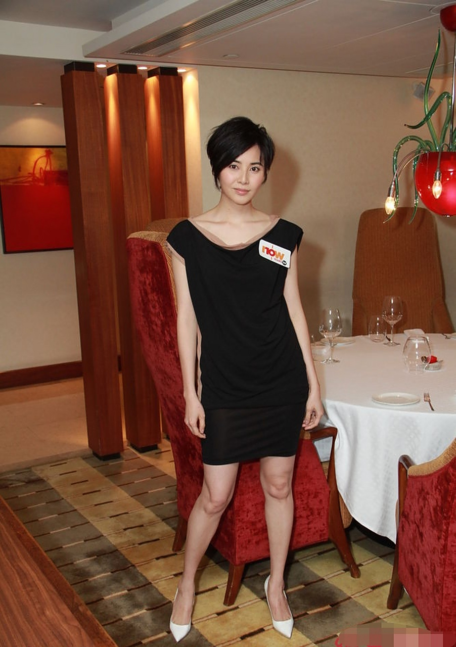 蒙嘉慧,1973年8月出生于中国香港,身高170cm,中国香港女演员,著名港星
