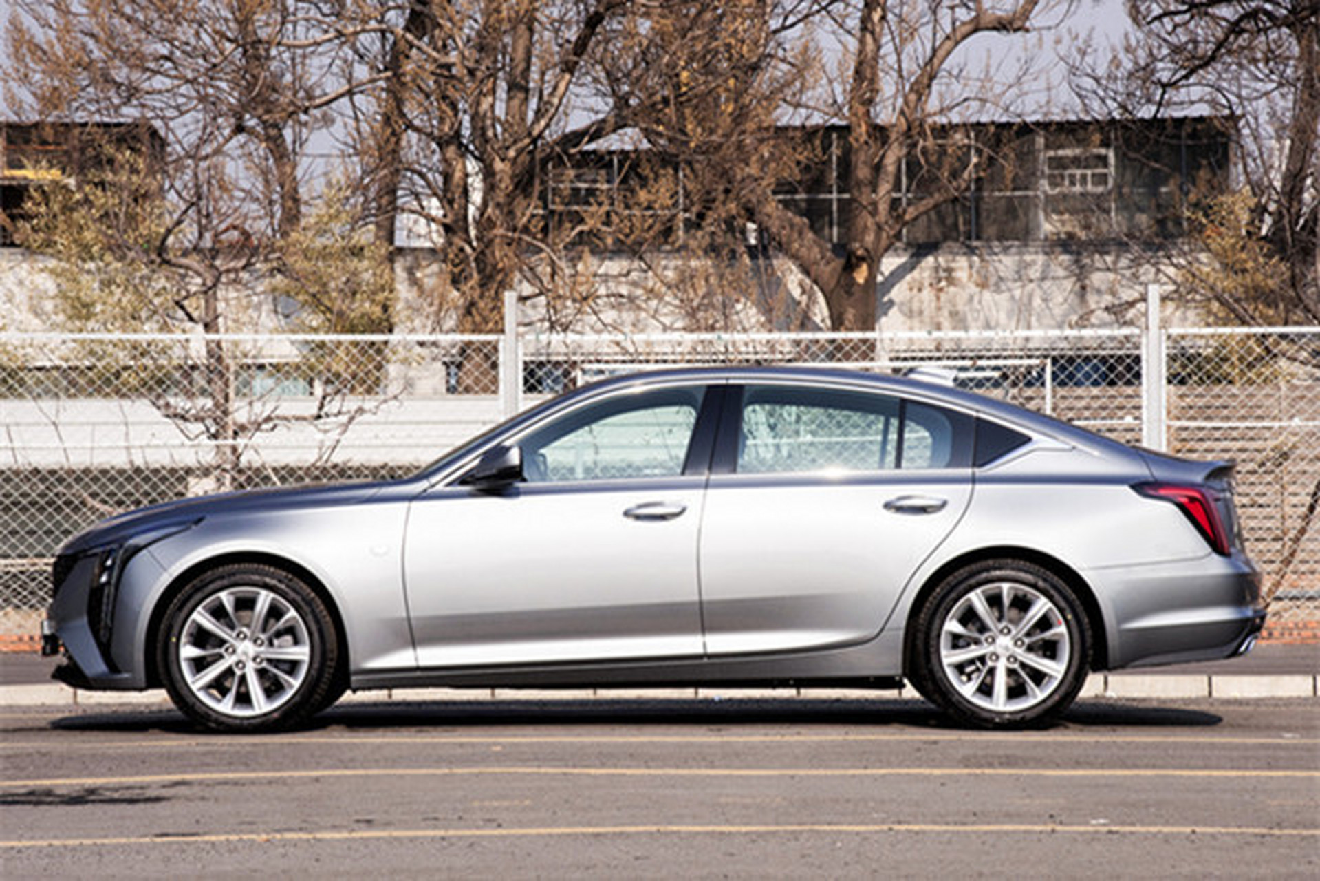 凯迪拉克ct5,二线豪华b级车新标杆!