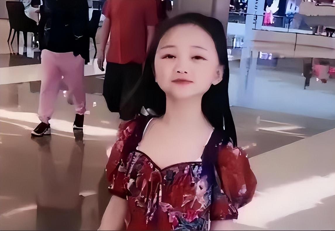 2019年成都最美袖珍女结婚32岁长得像10岁婚后过得如何