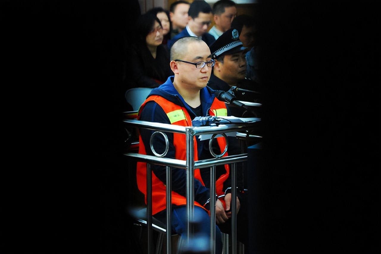 94年江西男子砍死两人潜逃17年成得道高僧年年捐款做善事