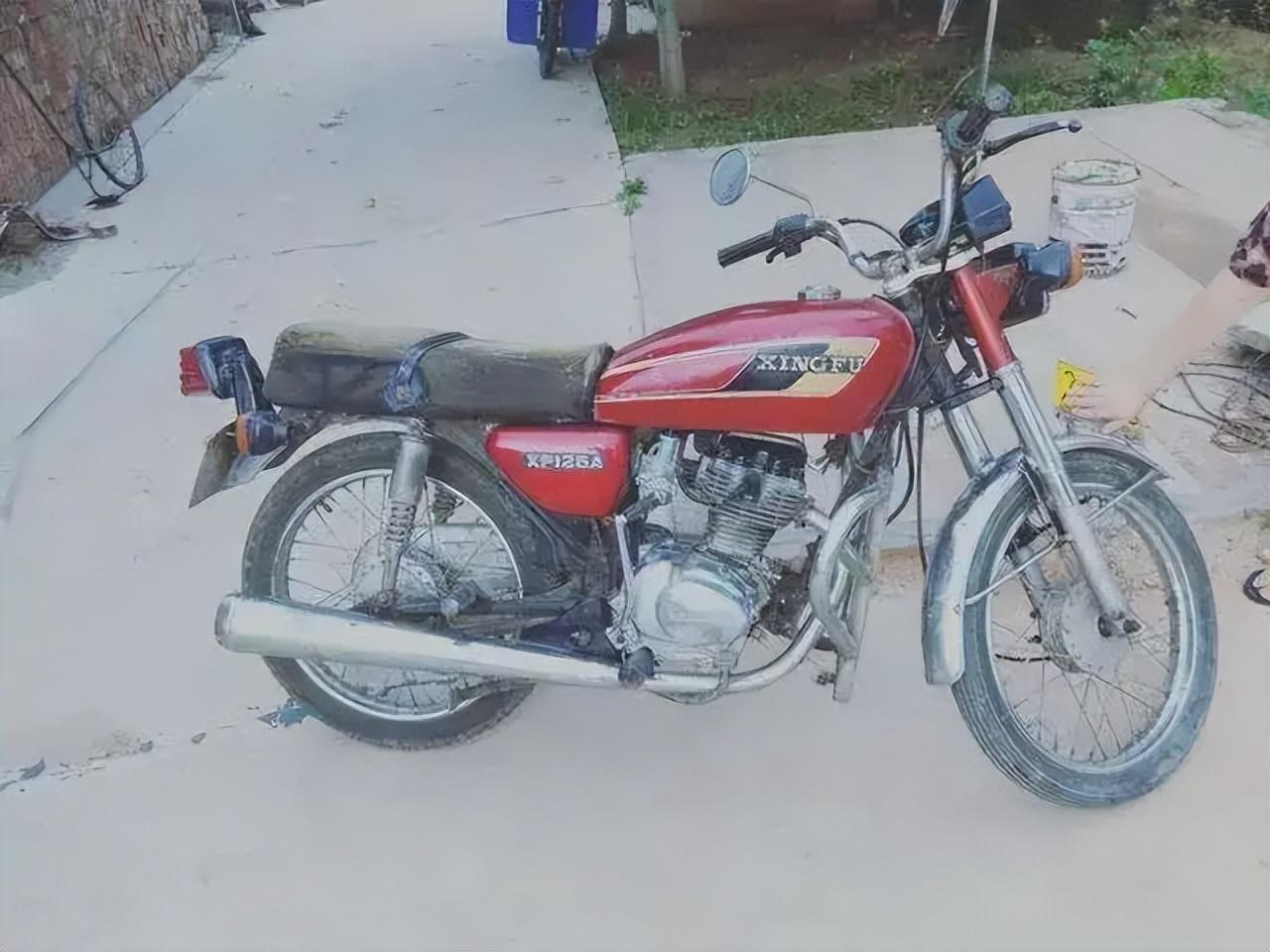 1998年湖北穷小伙突然暴富,警方发现不简单,调查后小伙被判死刑