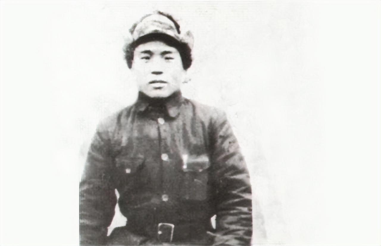 解放军司令率部剿匪途中得知参谋打过一个电话当即原路返回