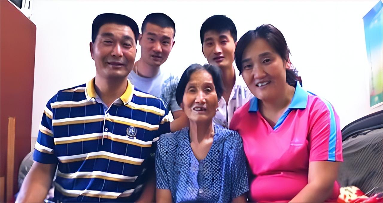 回顾小伙白晓保为赚钱去伊拉克当雇佣兵后来怎么样了